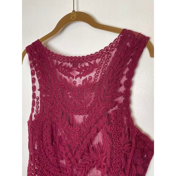 Express Sheer Lace Top Womens Medium Embroidered Whimsical Fairy Burgundy Blouse - Picture 7 of 12